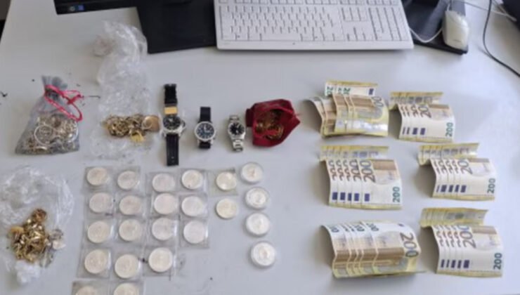 Anaokulu öğrencisi oyun alanında servet buldu