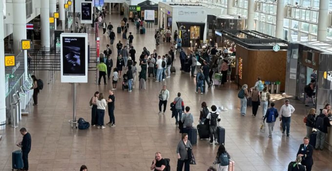 Brüksel havalimanında turistleri soymayı meslek edinen üç kişi hapis cezasına çarptırıldı