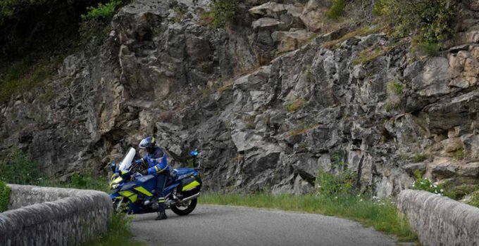 Fransa’da meydana gelen trafik kazasında beş genç hayatını kaybetti