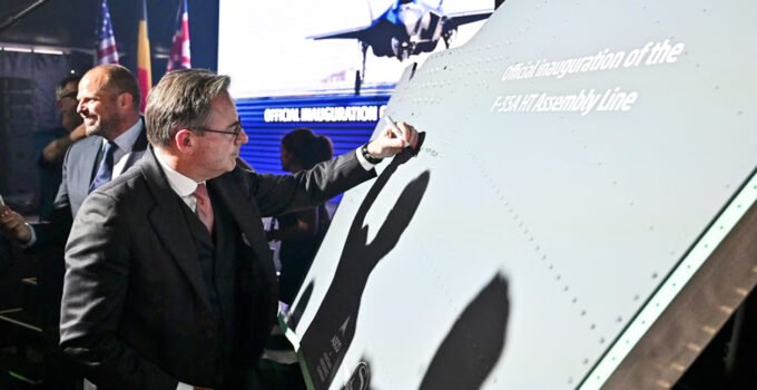 Belçika, F-35 kuyruk parçalarının üretimine resmen başladı