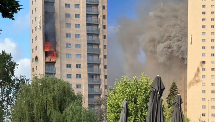 Gent şehrinde bir gökdelen apartmananın yedinci katında çıkan yangında 4 kişi yaralandı.
