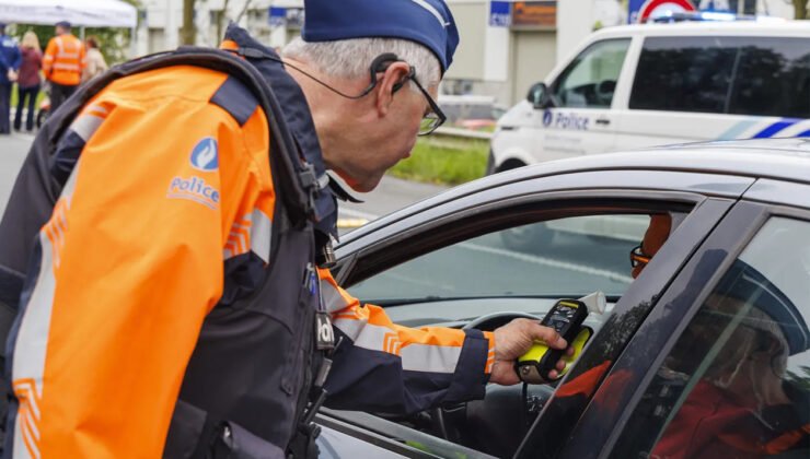 Belçika’da 1 Temmuz’dan itiberen alkollü sürücülerin ehliyetine her durumda 12 saat el konulacak