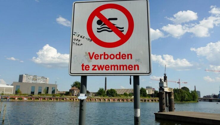 Gent Keizerpark’taki su kanalında boğulan genç hastaneye kaldırıldı