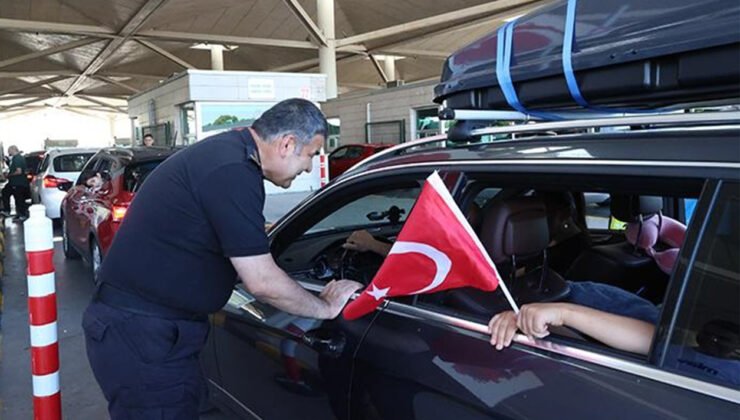 Yurt dışında yaşayan Türklerin yüzünü güldürecek düzenleme kabul edildi
