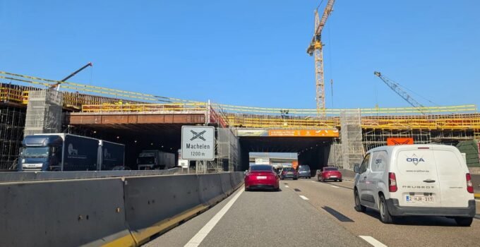 Bugünden itibaren Brüksel Havalimanı’nın bağlantı yolları ve trafik güzergahı değişiyor