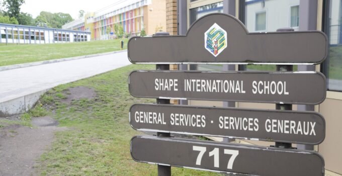 NATO karargahında casusluk şüphesiyle bir kişi tutuklandı