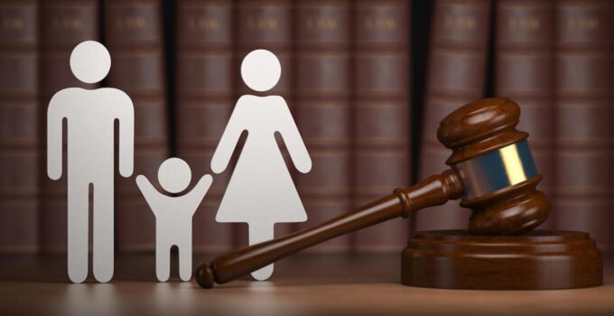 Almanya’da 4 aylık bebeğini aç bırakarak öldüren anne-babaya müebbet hapis