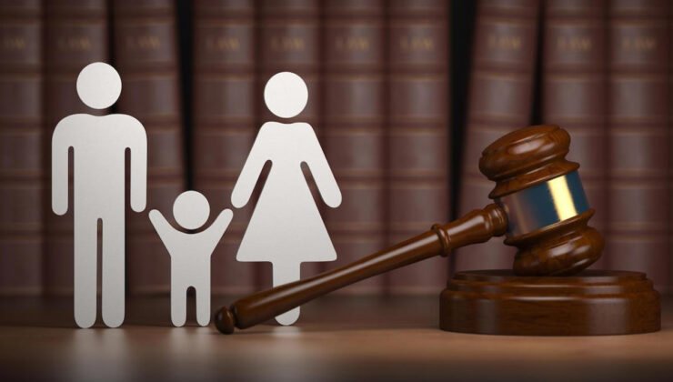Almanya’da 4 aylık bebeğini aç bırakarak öldüren anne-babaya müebbet hapis