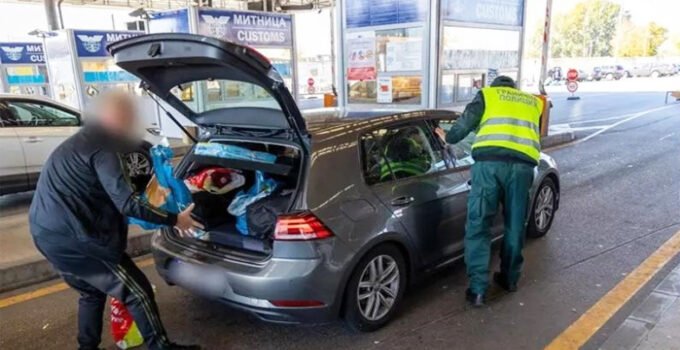 Bulgaristan sınırlarında gubetçilere sıkı gümrük denetimi