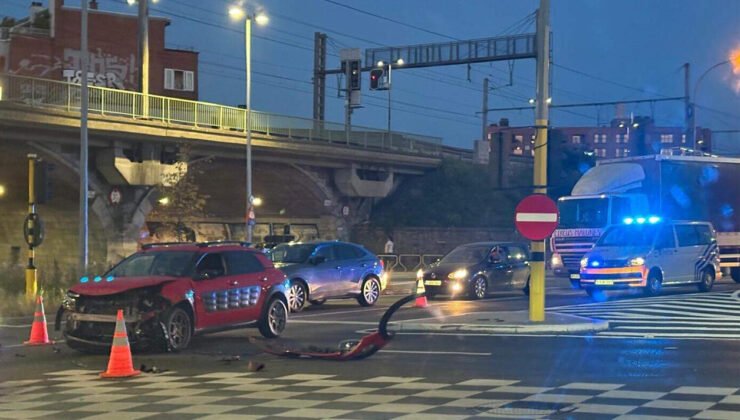 Gent Dampoort’ta trafik kazası : Hamile kadın hastaneye kaldırıldı