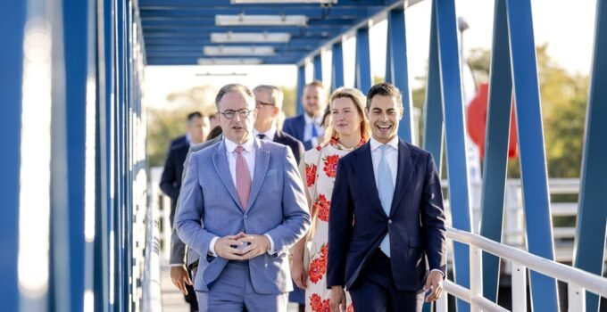 Belçika ile Hollanda Arasında Yeni Elektrik Hattı Hizmete Girdi
