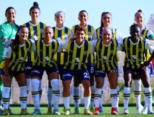Belçika Fenerbahçe Gönüllüler Platformu’ndan Fenerbahçe Kadın Futbol Takımı’na Coşkulu Karşılama