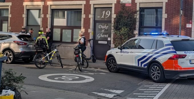 Gent’te tehlikeli scooter kullanan kişiye polis müdahalesi
