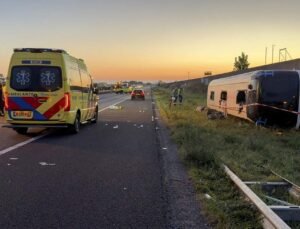 Hollanda’da Öğrenci Gezisi Kabusa Döndü : 16 Yaralı