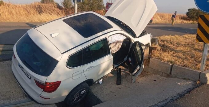 Gurbetçi ailenin otomobili Keşan’da kaza yaptı : 4 yaralı