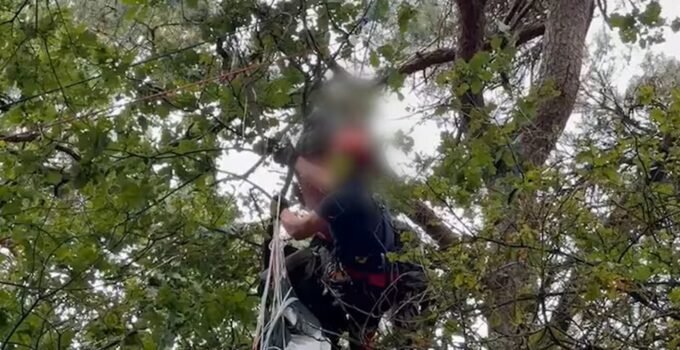 Belçika’da Paraşüt Kazası: 1 Asker Ağır, 4 Asker Hafif Yaralandı