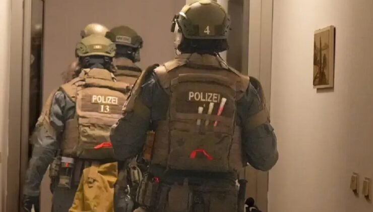 Almanya’da para karşılığı başkalarının yerine ehliyet ve dil sınavlarına giren şebekeye operasyon