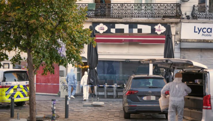 Brüksel’de çocuklarını okula almaya gelmeyen anne evinde öldürülmüş olarak bulundu