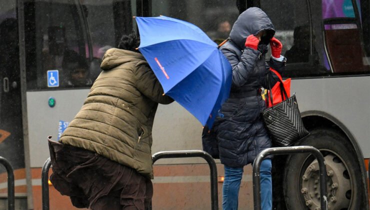 Belçika Kraliyet Meteoroloji Enstitüsü cuma günü için fırtına ve sel uyarısında bulundu