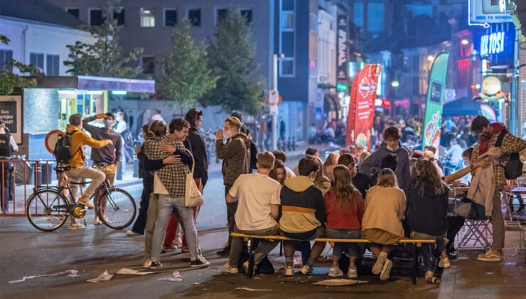 Gent şehrinde tuvalet sırası kavgası mahkemeye taşındı