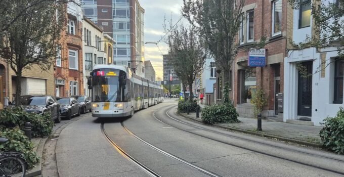 Gent’te tramvayların çıkardığı gıcırtı sesi konusunda yerel halk ile De Lijn arasında uzlaşma sağlandı