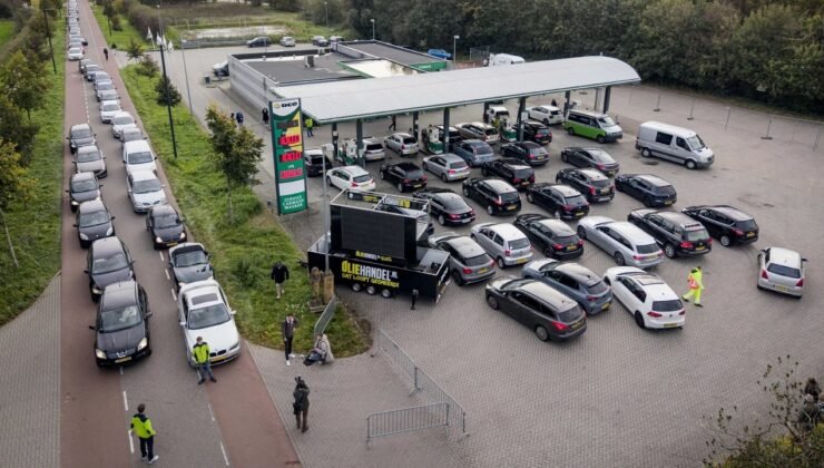 Hollanda’da 1 euroluk yakıt kampanyası kaosa neden oldu